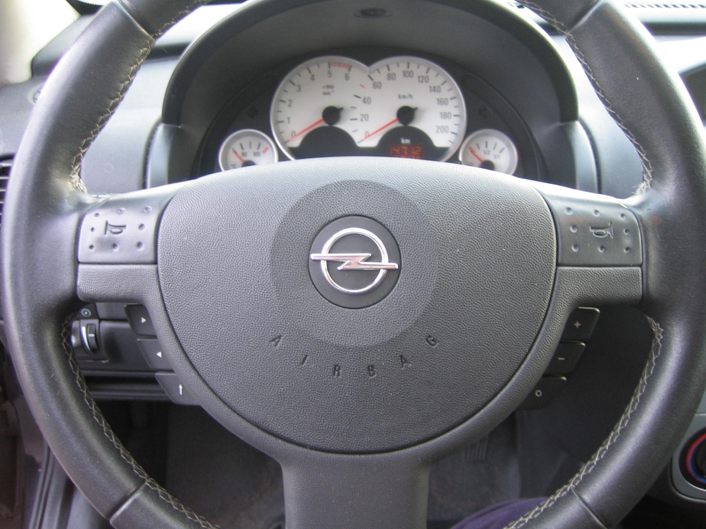 VISTA VOLANTE OPEL CORSA 1.3 CDTI 70CV