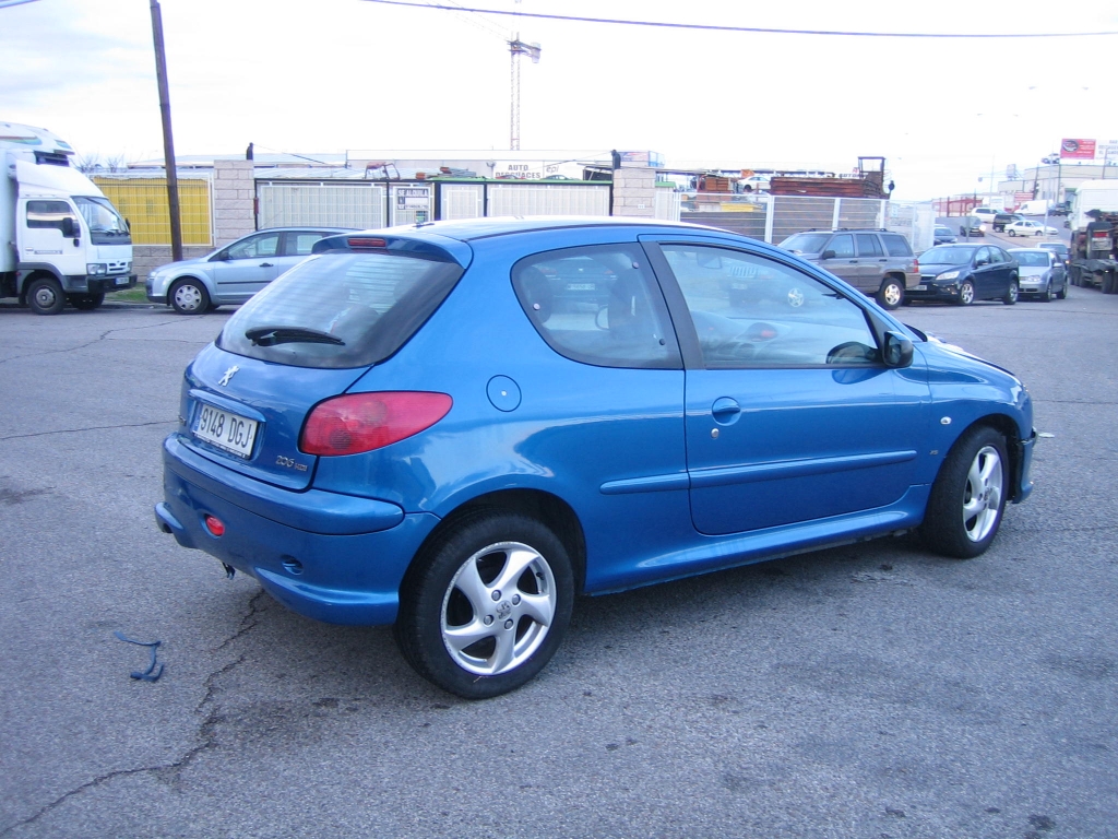 VISTA TRASERA DERECHA PEUGEOT 206 2.0 HDI 90CV
