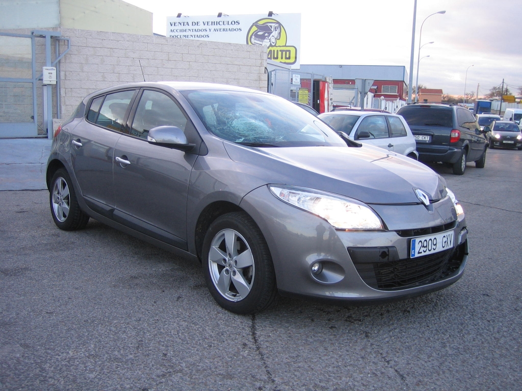 RENAULT MEGANE