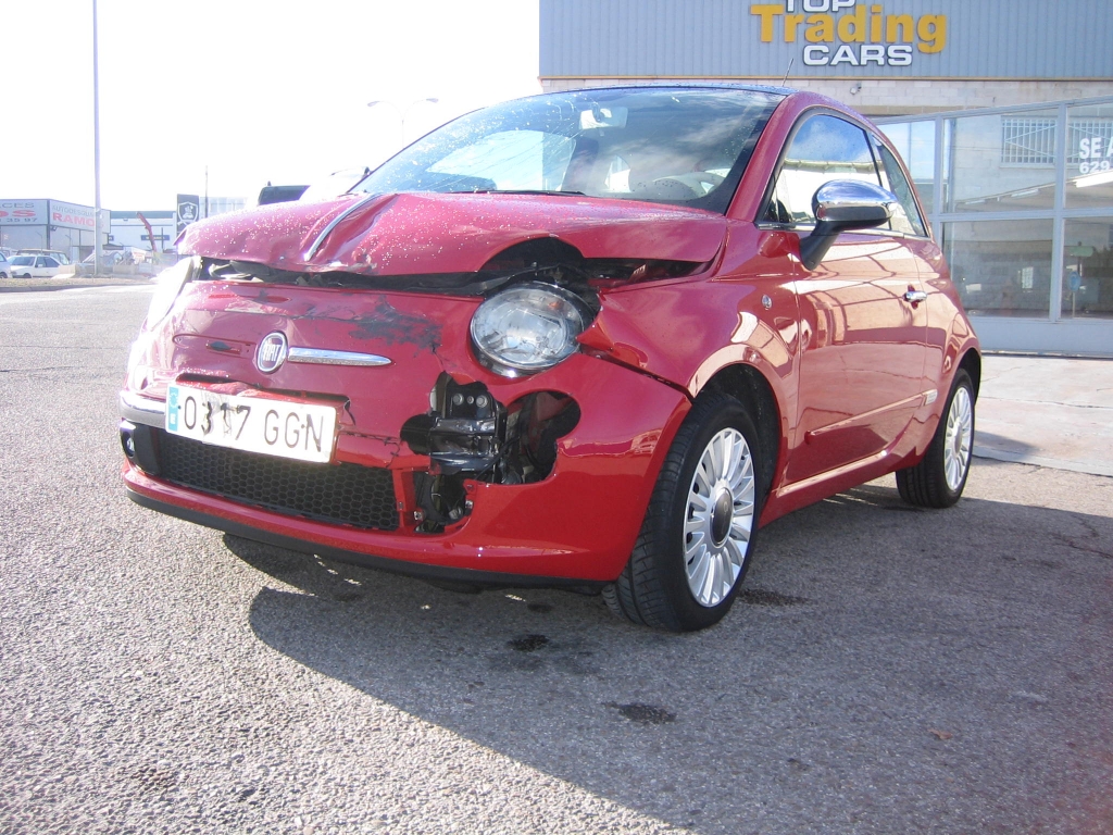 VISTA DELANTERA IZQUIERDA FIAT 500 1.2 I 70CV