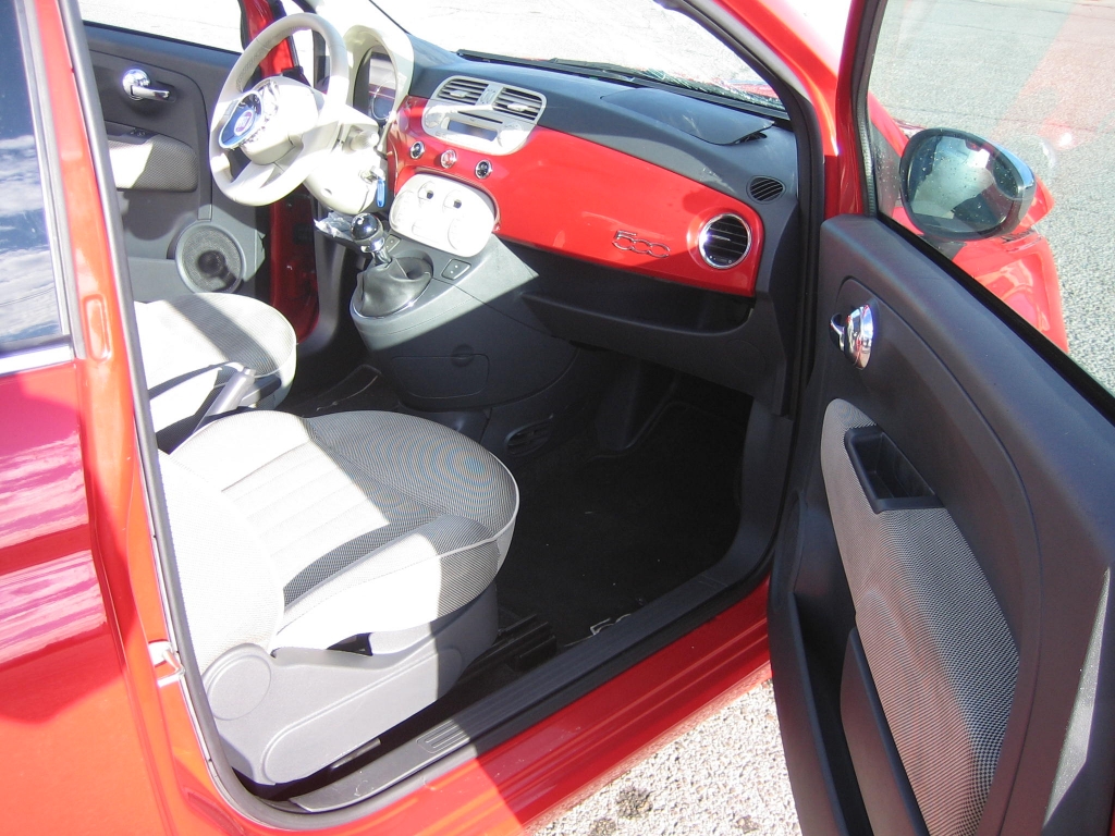 VISTA INTERIOR DERECHO FIAT 500 1.2 I 70CV