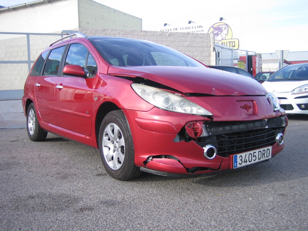 VISTA DELANTERA DERECHA PEUGEOT 307 SW PACK 1.6 HDI 90CV 7 PLAZAS,