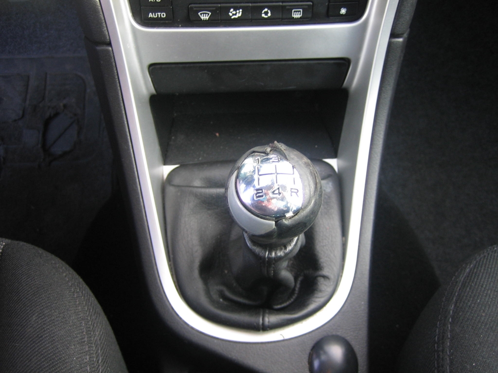 VISTA CAMBIO PEUGEOT 307 SW PACK 1.6 HDI 90CV 7 PLAZAS,