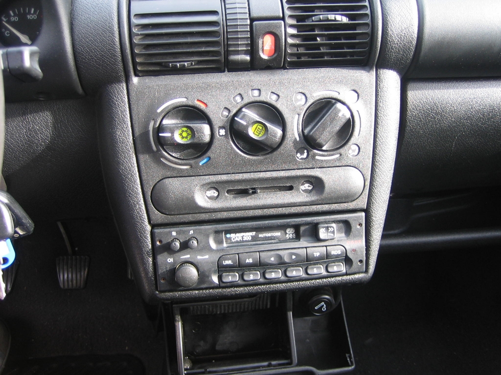 VISTA A/C OPEL CORSA 1.7 D 60CV