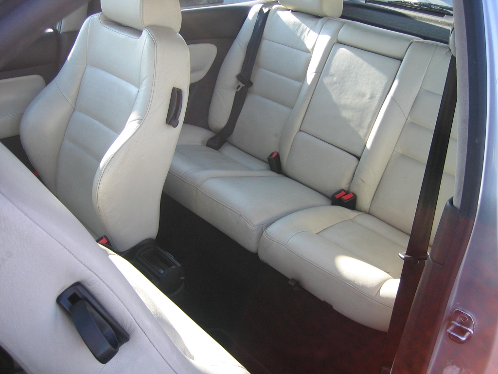 VISTA INTERIOR TRASERO VOLKSWAGEN GOLF GTI 1.8 I 150CV