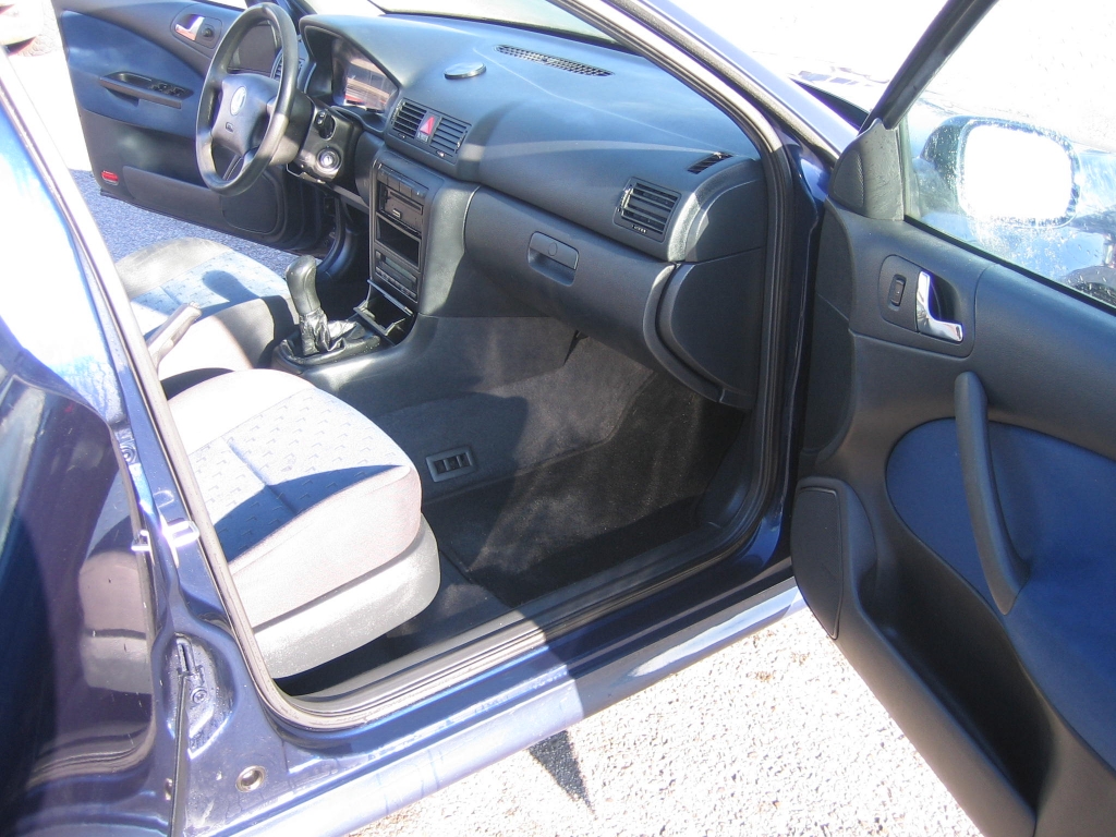 VISTA INTERIOR DERECHO SKODA OCTAVIA 1.9 TDI 90CV