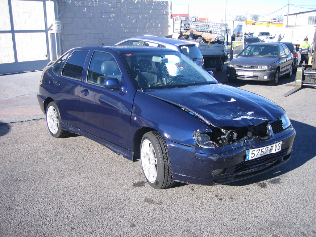 VISTA DELANTERA DERECHA SEAT CORDOBA 1.9 TDI 90CV