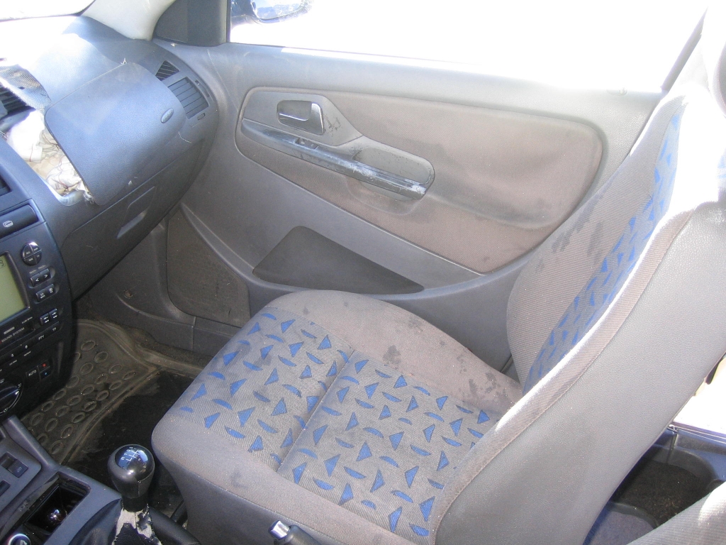 VISTA INTERIOR  DERECHO SEAT CORDOBA 1.9 TDI 90CV
