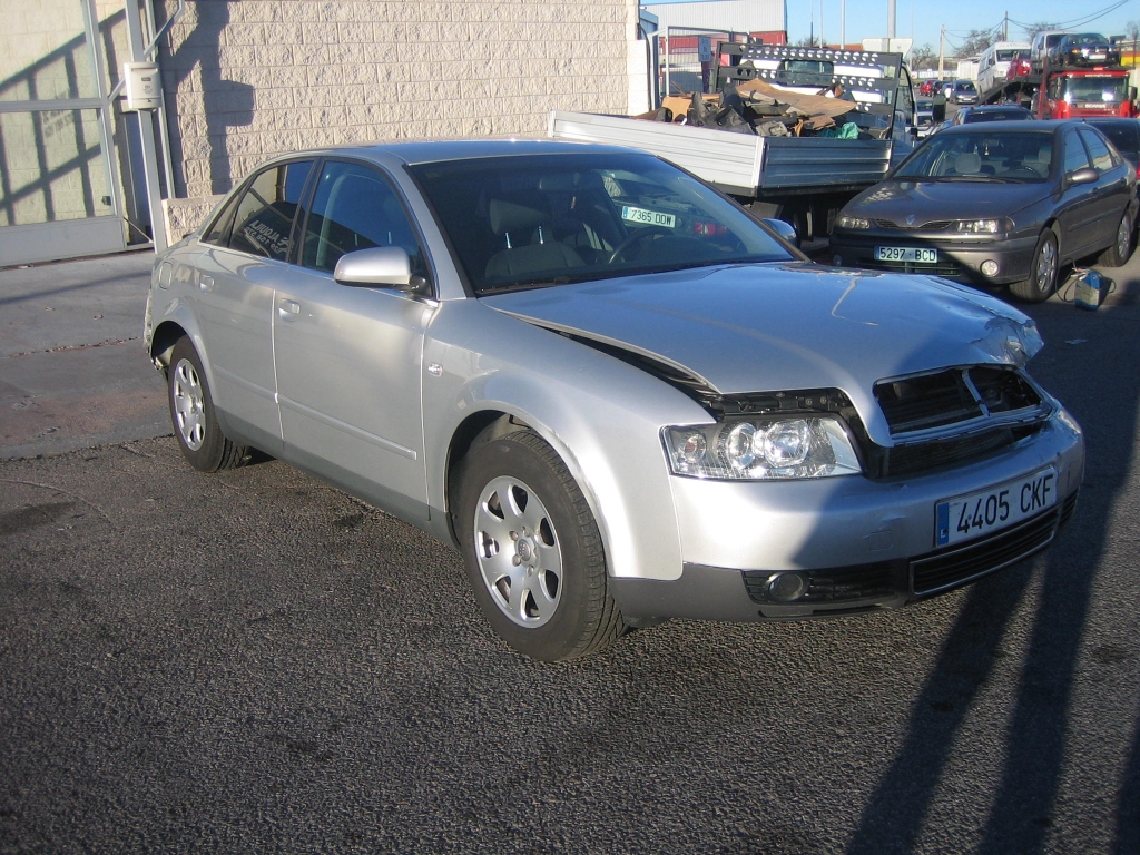 VISTA DELANTERA DERECHA AUDI A-4 1.9 TDI 130CV