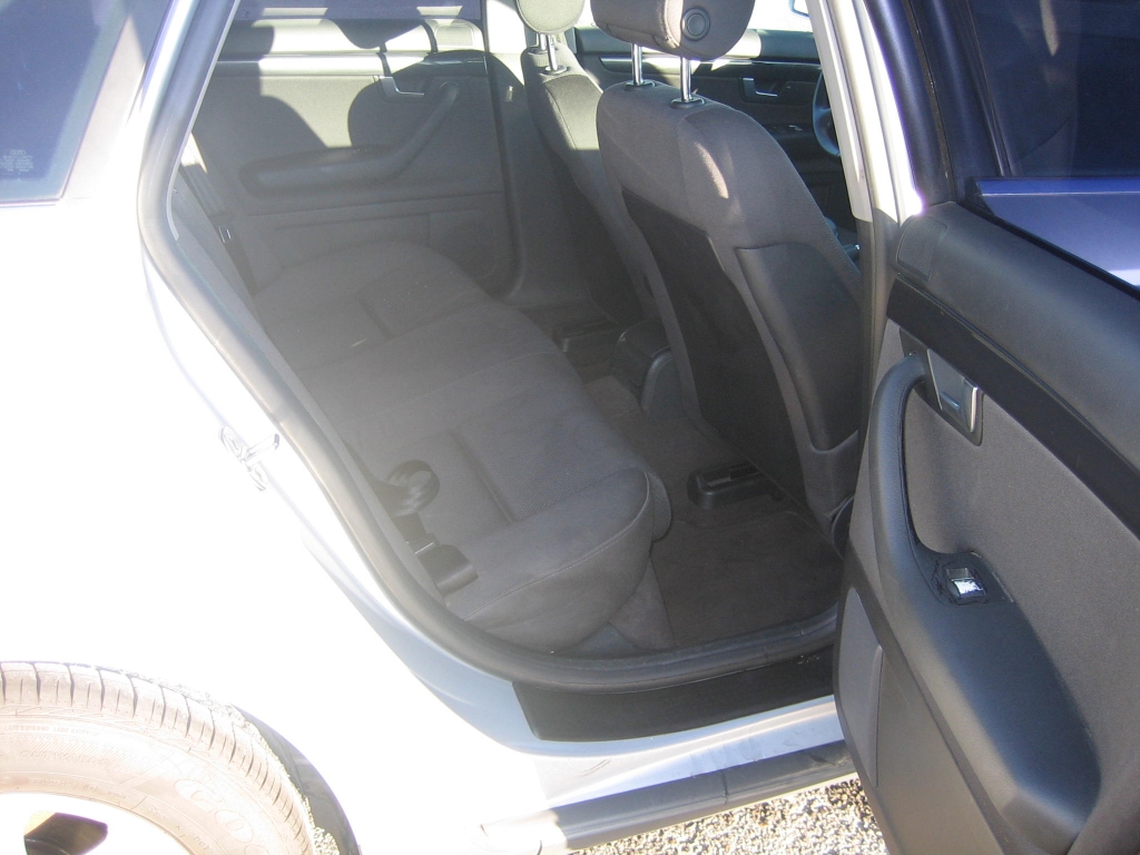 VISTA INTERIOR TRASERO AUDI A-4 1.9 TDI 130CV