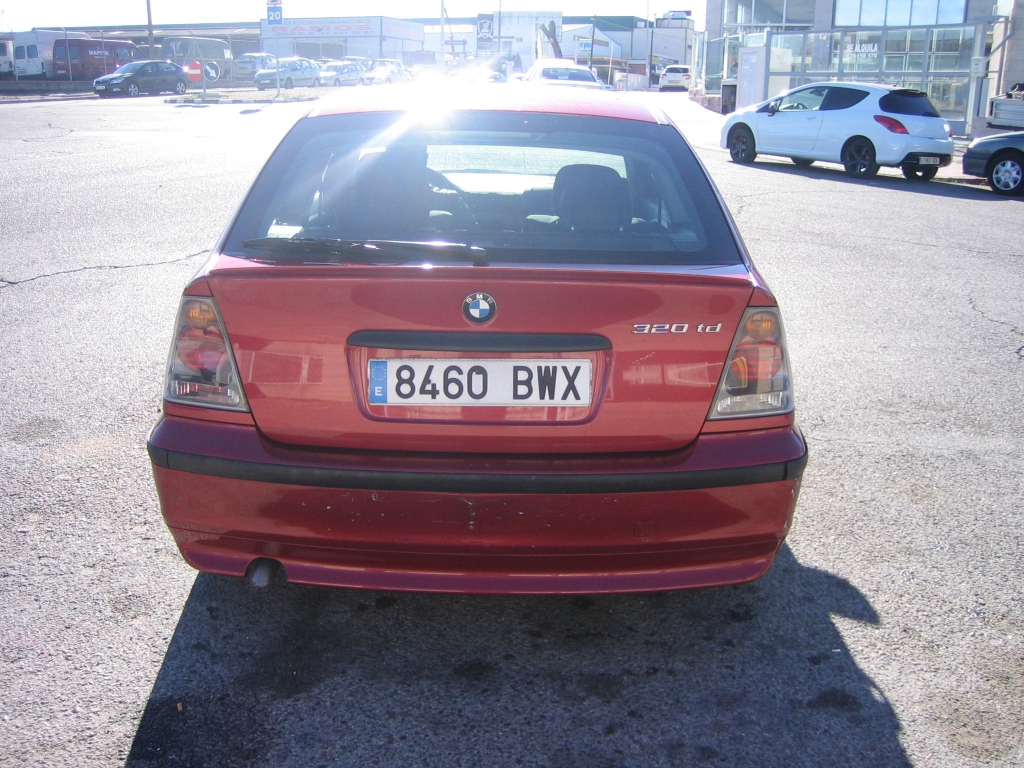 VISTA TRASERA BMW 320 TD COMPAQ 2.0 150CV