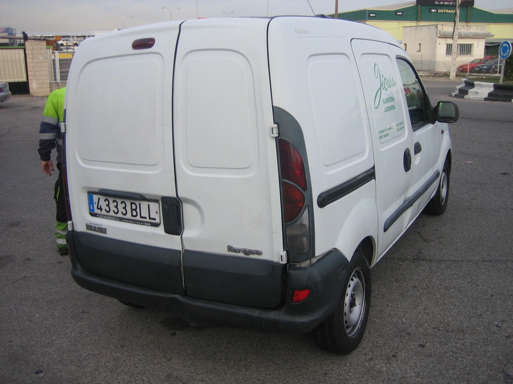 VISTA TRASERA DERECHA RENAULT KANGOO 1.9 D 64CV