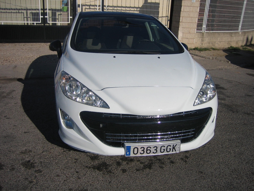 VISTA DELANTERA PEU8GEOT 308 SPORT VTI 1.6 120CV GASOLINA
