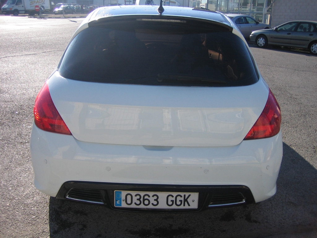 VISTA TRASERA PEU8GEOT 308 SPORT VTI 1.6 120CV GASOLINA