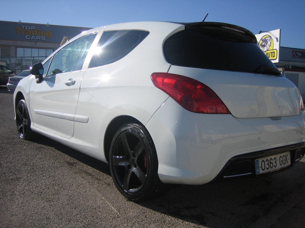 VISTA TRASERA IZQUIERDA PEU8GEOT 308 SPORT VTI 1.6 120CV GASOLINA