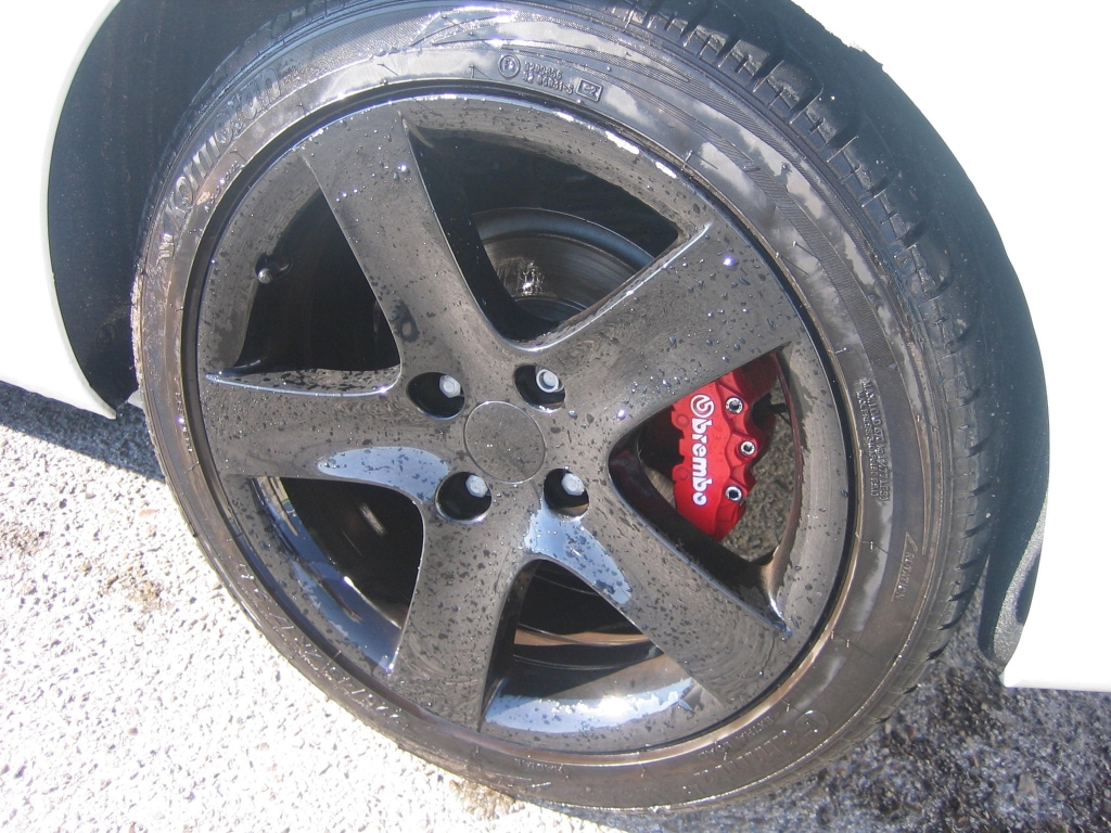 VISTA LLANTA Y FRENOS BREMBO PEU8GEOT 308 SPORT VTI 1.6 120CV GASOLINA