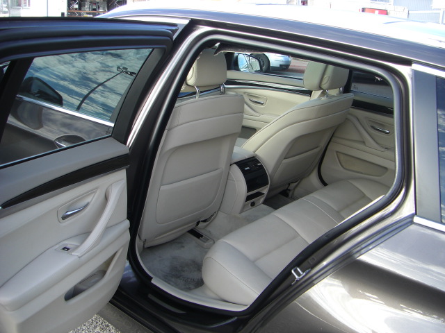 vista interior trasero BMW 520 D 2.0 177CV TOURING AUTOMATICO