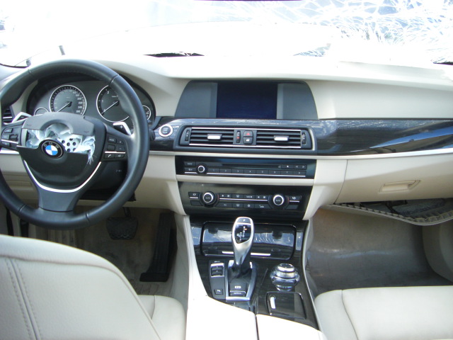 vista salpicadero BMW 520 D 2.0 177CV TOURING AUTOMATICO
