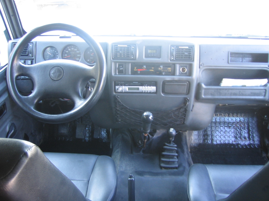 VISTA SALPICADERO VISTA INBTERIOR TRASERO SANTANA ANIBAL 2.8 TD UNIJET 125CV 4X4