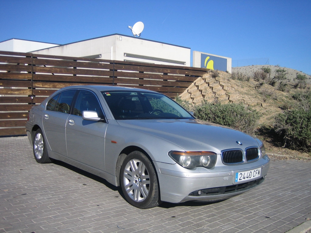 VISTA DELANTERA DERECHA BMW 730 D 3.0 217CV AUTOMATICO