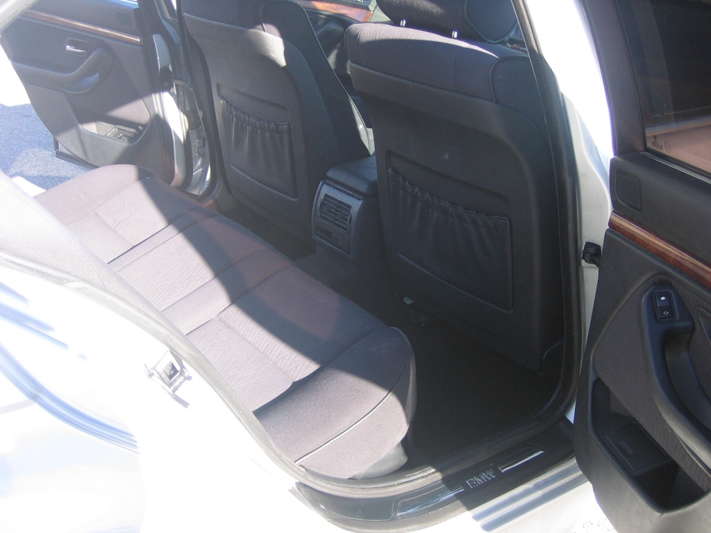 VISTA INTERIOR TRASERO BMW 530 D 2.9 184CV