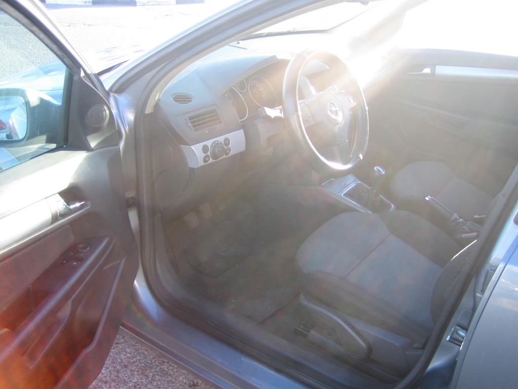 VISTA INTERIOR IZQUIERDO OPEL ASTRA 1.7 CDTI ENJOY 80CV