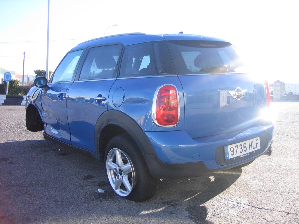 VISTA TRASERA IZQUIERDA MINI ONE D COUNTRYMAN 1.6 90CV