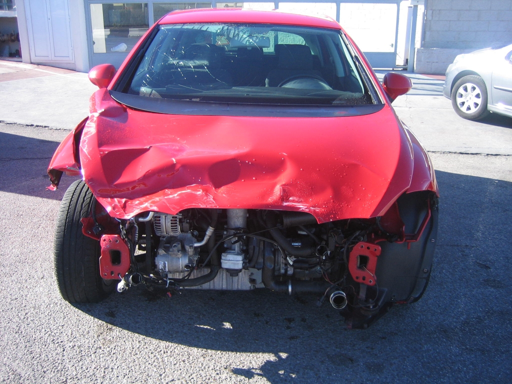 VISTA DELANTERA SEAT LEON 1.9 TDI 105CV STYLANCE ECOMOTIVE