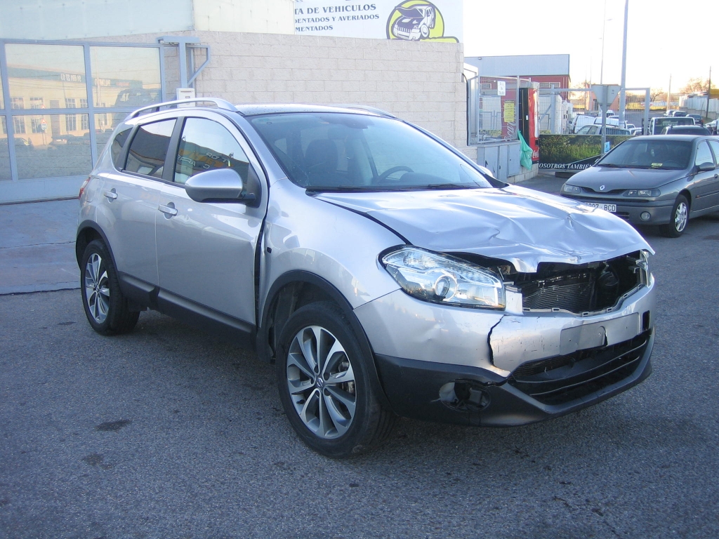 VISTA DELANTERA DERECHA NISSAN QASHQAI 1.6 GASOLINA 114CV