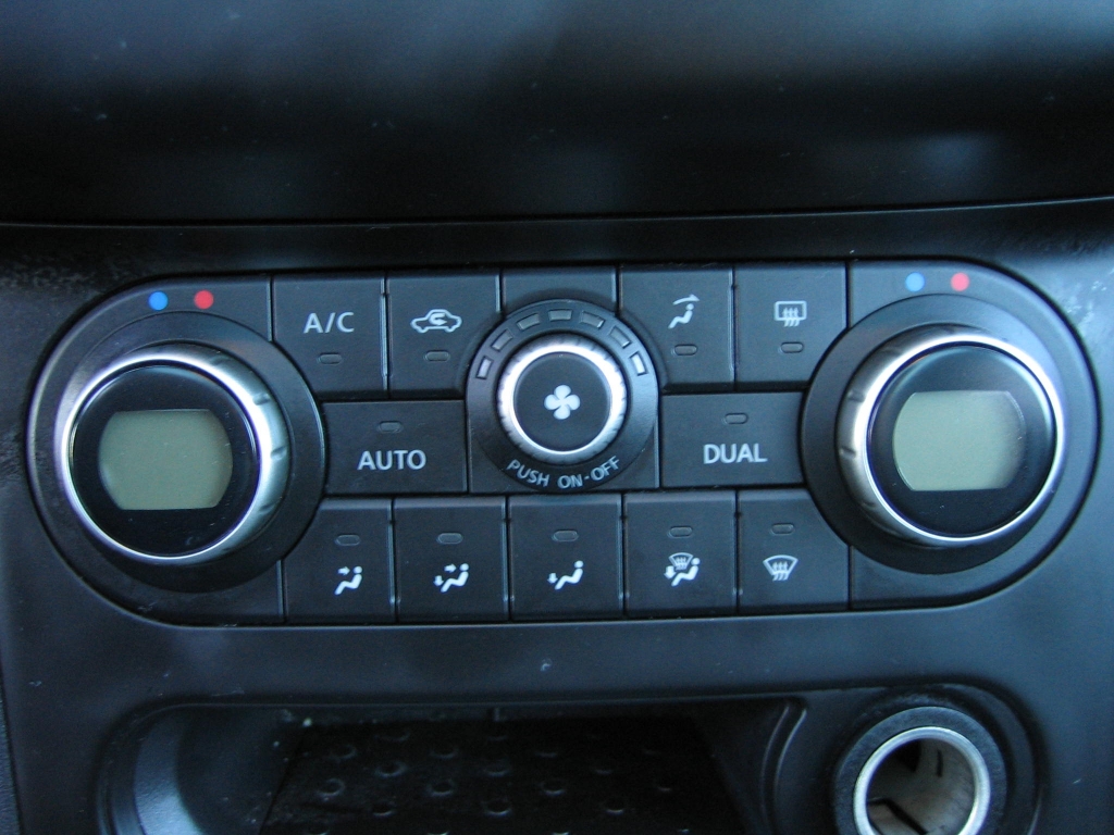 VISTA CLIMA BI ZONA NISSAN QASHQAI 1.6 GASOLINA 114CV