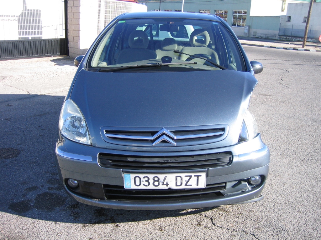 VISTA DELANTERA CITROEN XSARA PICASSO 1.6 HDI 109CV