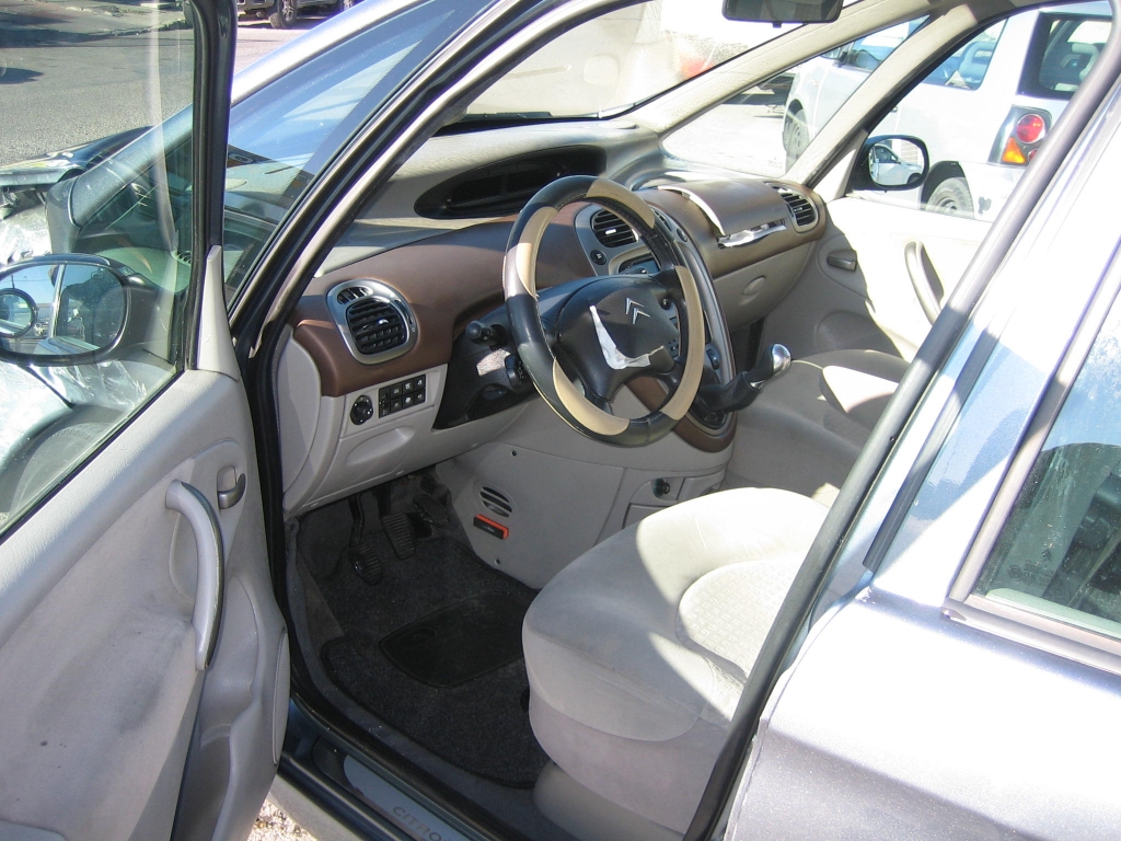 VISTA INTERIOR IZQUIERDO CITROEN XSARA PICASSO 1.6 HDI 109CV