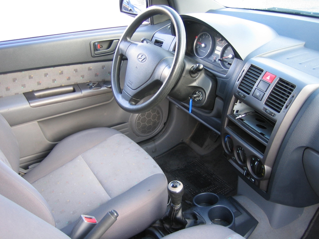 VISTA INTERIOR IZQUIERDO HYNDAI GETZ 1.1 GASOLINA 63CV