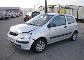 VISTA DELANTERA IZQUIERDA VISTA GOLPE HYNDAI GETZ 1.1 GASOLINA 63CV VISTA DELANTERA IZQUIERDA VISTA GOLPE HYNDAI GETZ 1.1 GASOLINA 63CV