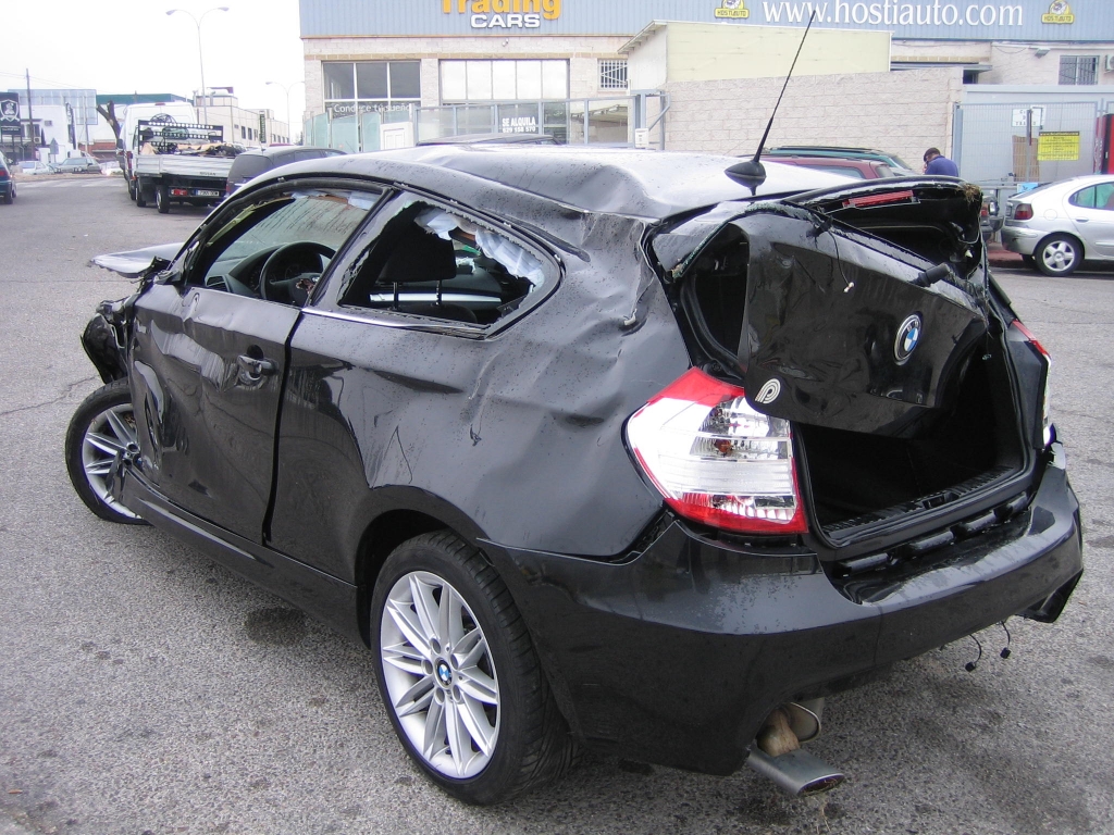 VISTA TRASERA IZQUIERDA BMW 118D 2.0 143CV PACK M