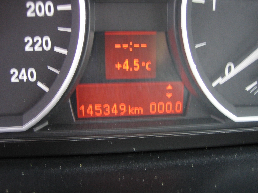 VISTA KM BMW 118D 2.0 143CV PACK M