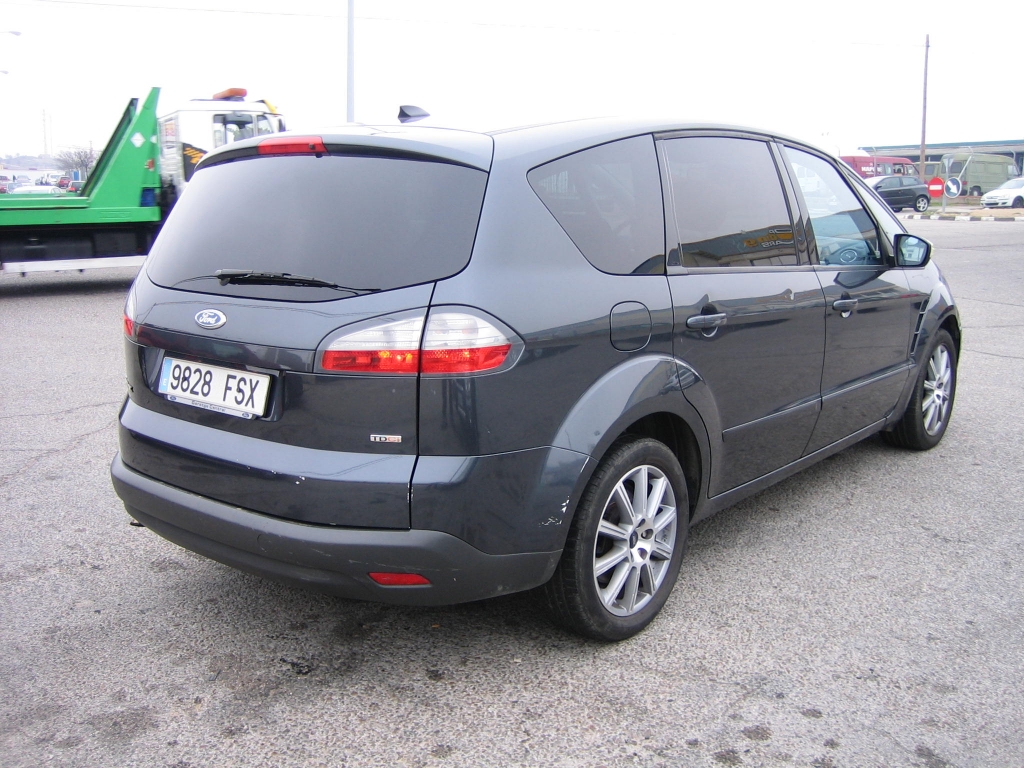 VISTA TRASERA DERECHA FORD S-MAX 2.0 TDCI 140CV 7 PLAZAS