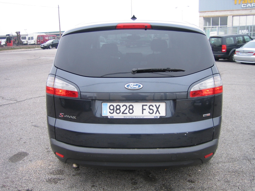 VISTA TRASERA FORD S-MAX 2.0 TDCI 140CV 7 PLAZAS