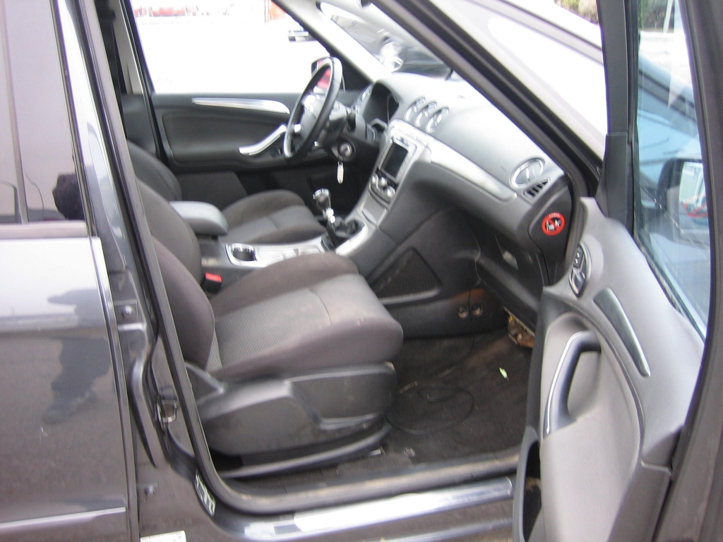 FORD S-MAX 2.0 TDCI 140CV 7 PLAZAS