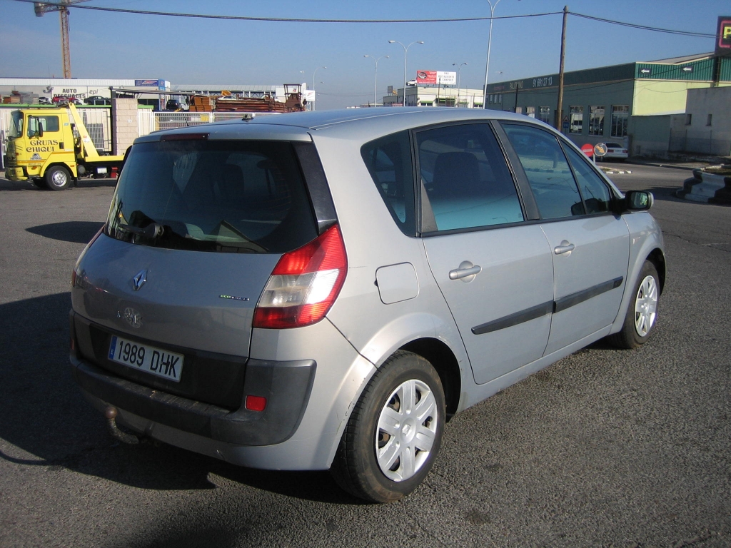 VISTA TRASERA DERECHA RENAULT MEGANE SCENIC 1.5 DCI 100CV