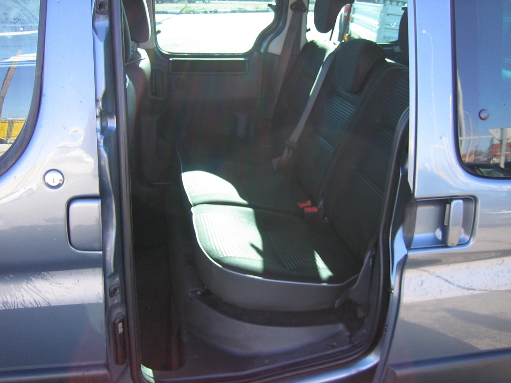 VISTA INTERIOR TRASERO PEUGEOT PARTNER 2.0 HDI RANCHO PLUS 90CV 