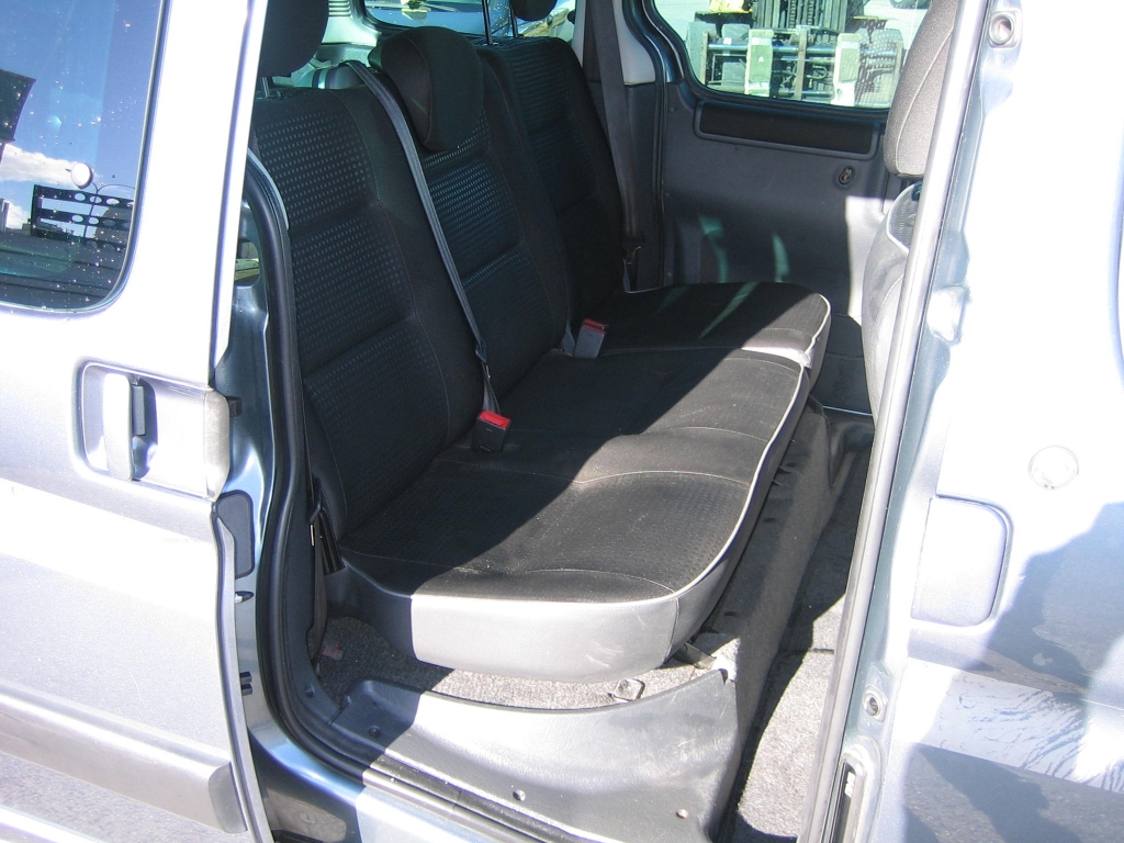 VISTA INTERIOR TRASERO 2 PEUGEOT PARTNER 2.0 HDI RANCHO PLUS 90CV