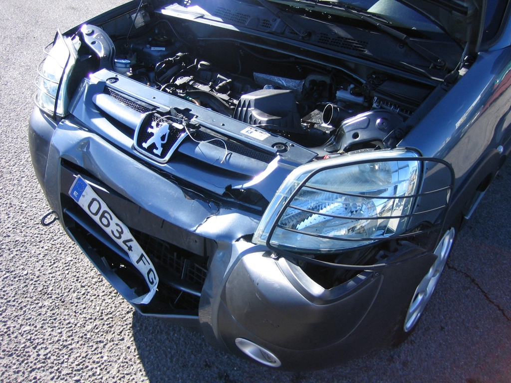 VISTA GOLPE 2 PEUGEOT PARTNER 2.0 HDI RANCHO PLUS 90CV