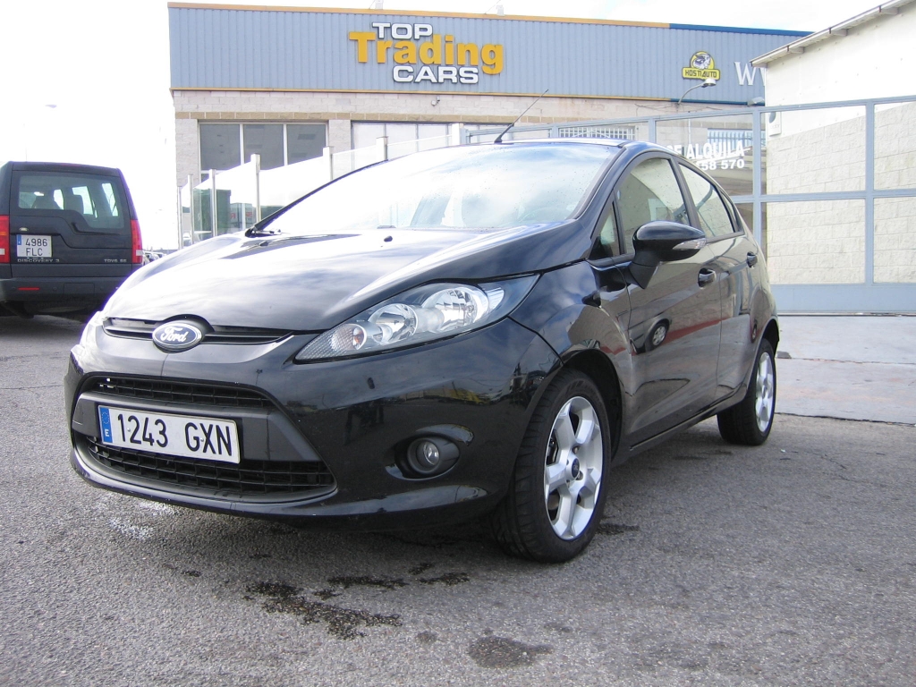 VISTA DELANTERA IZQUIERDA FORD FIESTA 1.6 TDCI 90CV