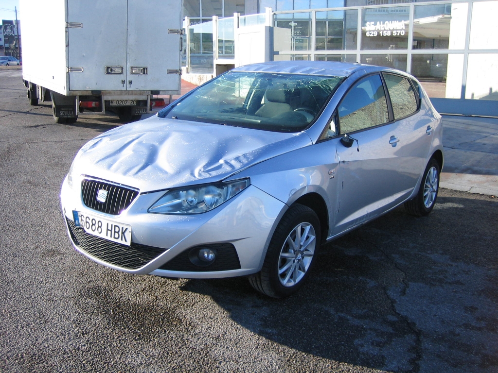 VISTA DELANTERA  IZQUIERDA SEAT IBIZA 1.6 CR TDI 105CV