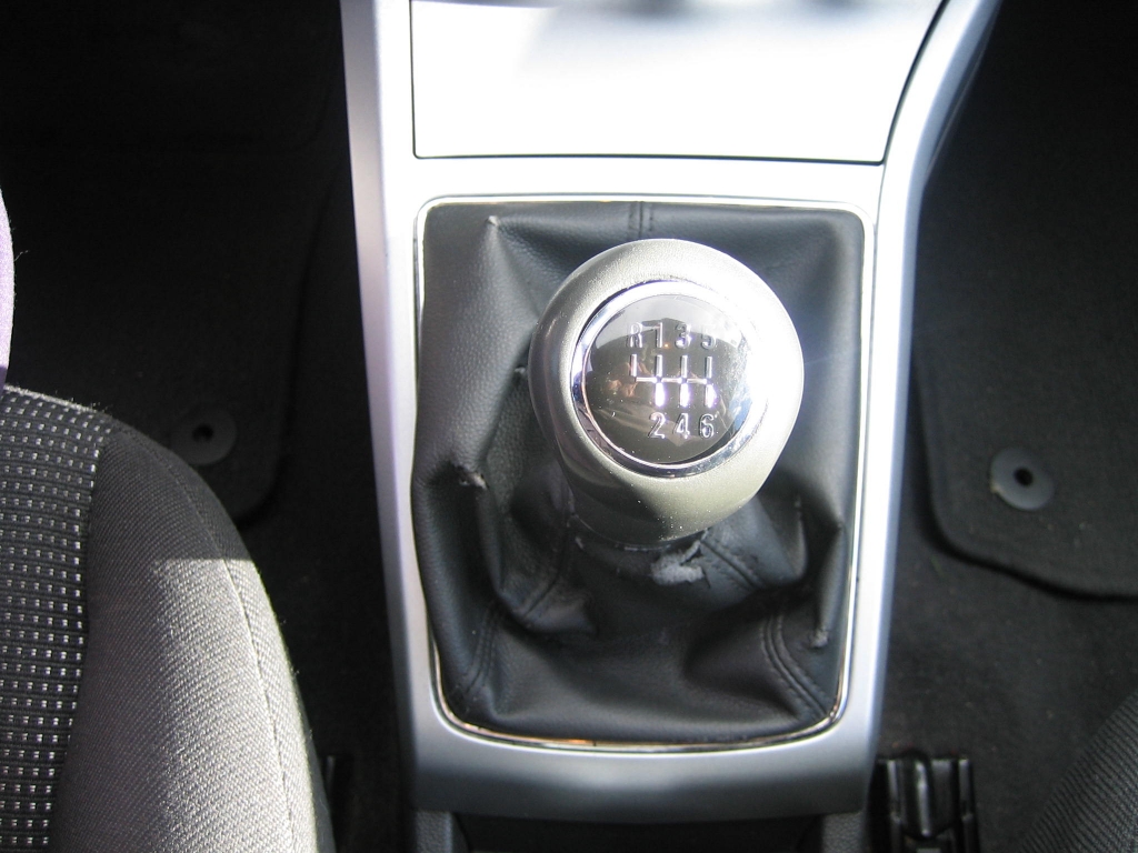 VISTA CAMBIO OPEL ASTRA GTC 1.9 CDTI 120CV