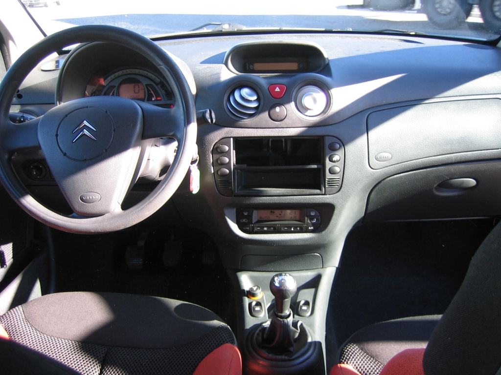 VISTA SALPICADERO CITROEN C-2 VTR 1.4 HDI 68CV  