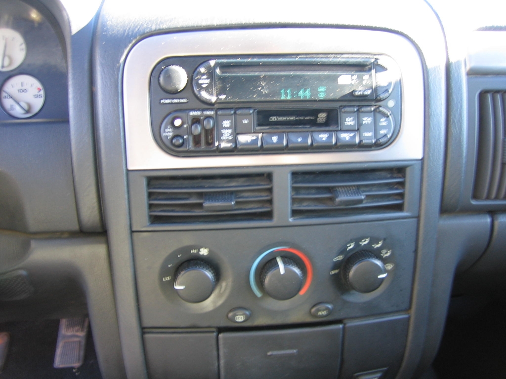 VISTA A/C Y CD JEEP CHEROKEE 2.7 CRDI 160CV AUTOMATICO 4X4