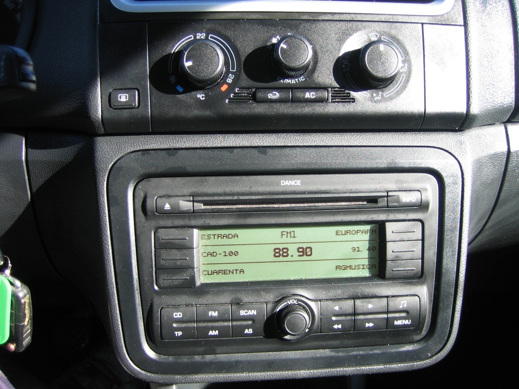 VISTA CD SKODA FABIA 1.2 SPIRIT GASOLINA 6