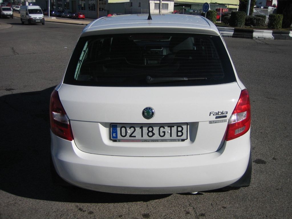 VISTA TRASERA SKODA FABIA 1.2 SPIRIT GASOLINA 6